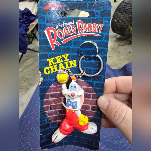 Disney | Accessories | Vintage Walt Disney Roger Rabbit Keychain ...